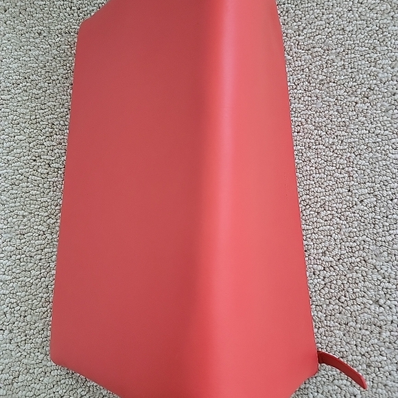 Everlane Red Foldover Clutch - Picture 4 of 11